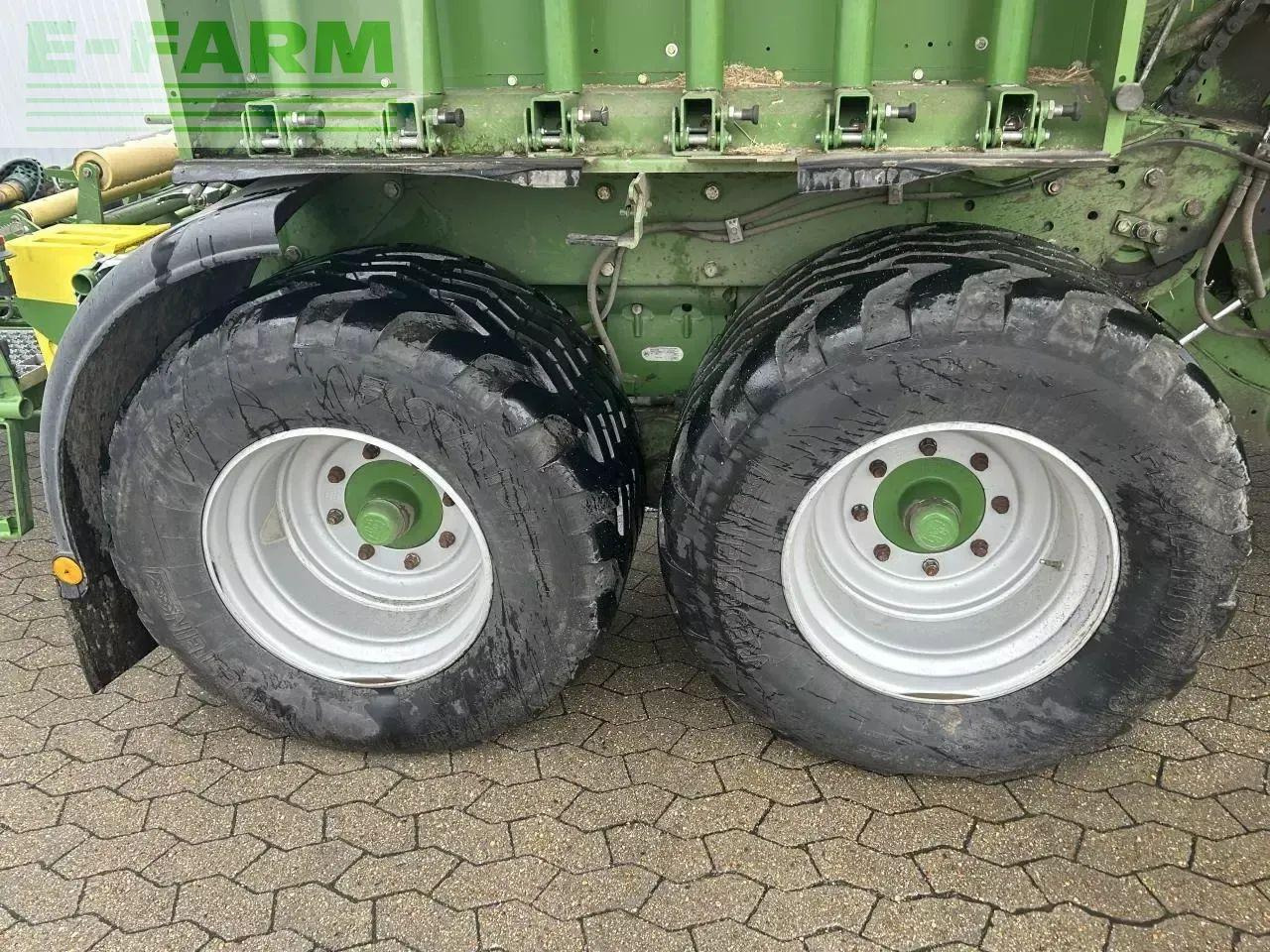 Krone cf155 xc extreme - Square baler: picture 5 Krone cf155 xc extreme - Square baler: picture 5