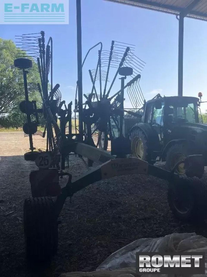 Krone swtc 880 - Tedder/ Rake: picture 2 Krone swtc 880 - Tedder/ Rake: picture 2