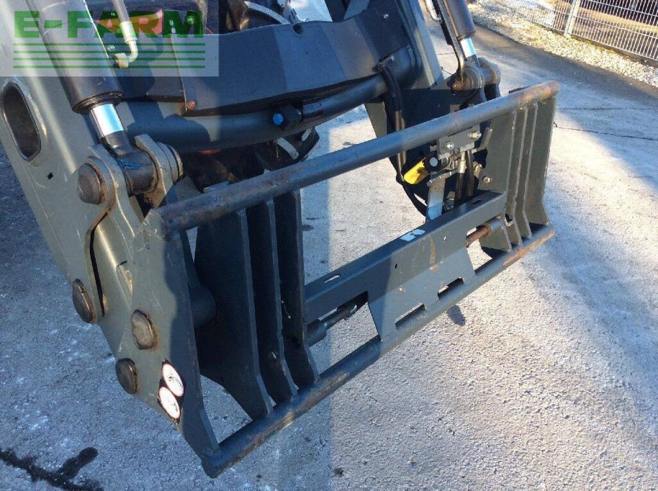 Farm tractor Kubota m7040: picture 18