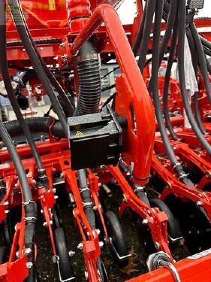 Kubota sd2301 mp - Seed drill: picture 4 Kubota sd2301 mp - Seed drill: picture 4