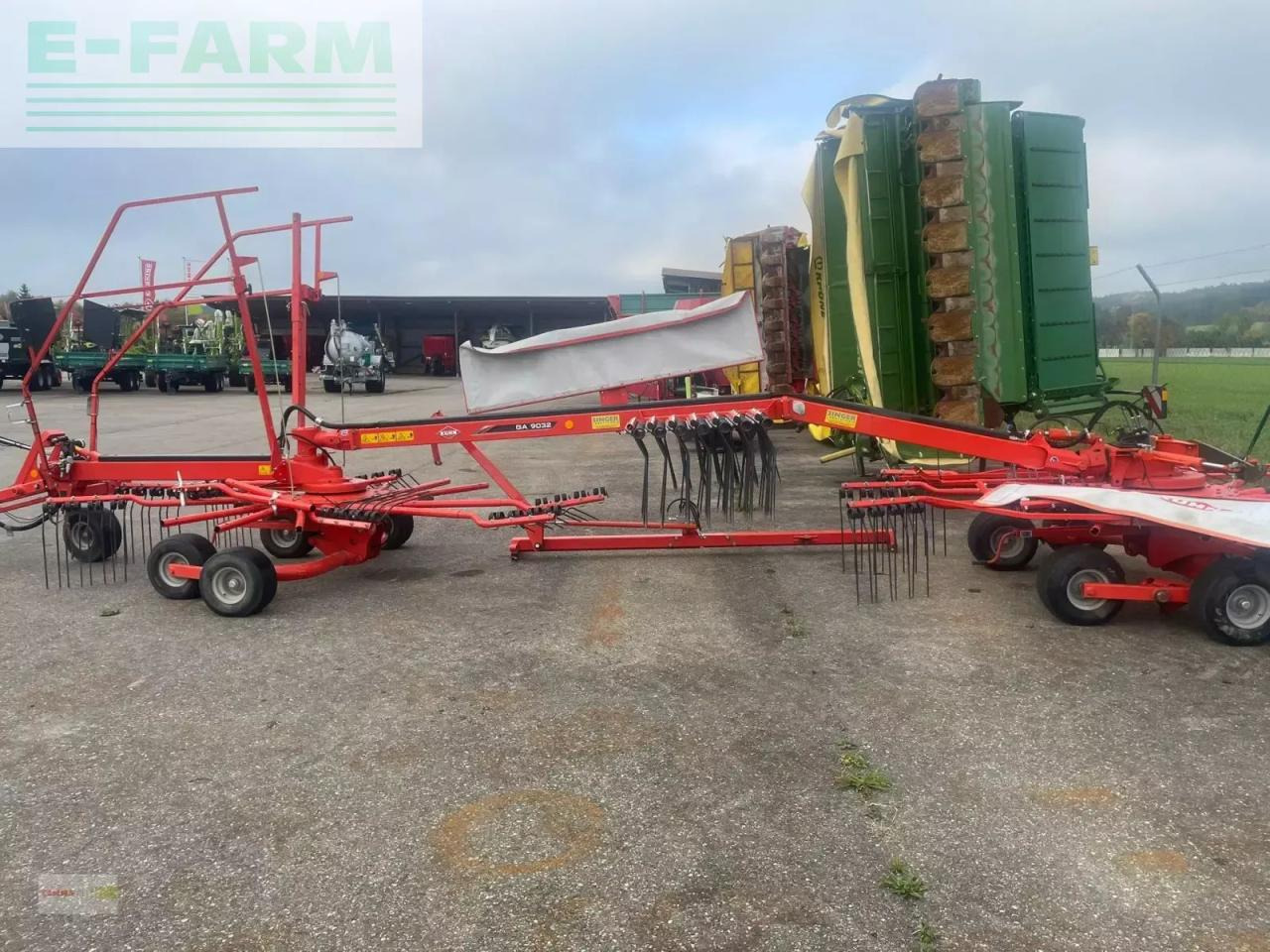 Kuhn ga 9032 - Tedder/ Rake: picture 5 Kuhn ga 9032 - Tedder/ Rake: picture 5