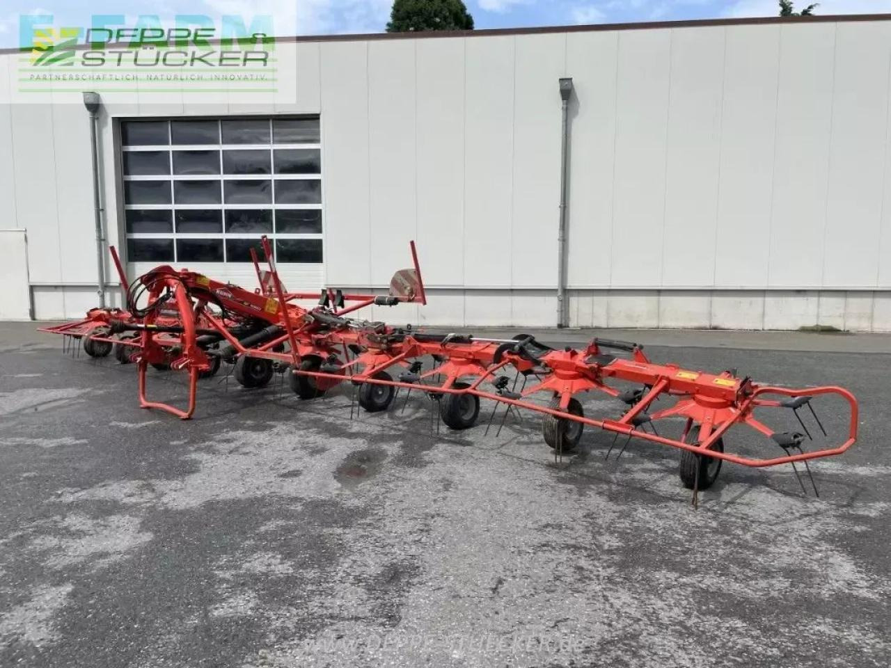 Kuhn gf10803 (my 2023) - Tedder/ Rake: picture 1 Kuhn gf10803 (my 2023) - Tedder/ Rake: picture 1