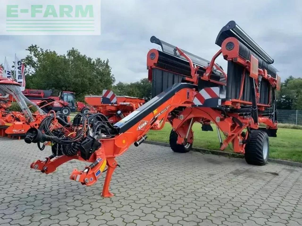 Kuhn merge maxx 1090 - Tedder/ Rake: picture 1 Kuhn merge maxx 1090 - Tedder/ Rake: picture 1