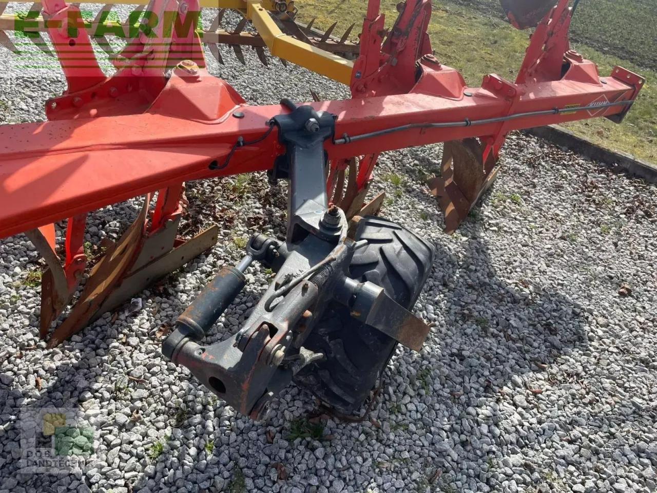 Kuhn vari-master 153 mit schollencracker - Plow: picture 2 Kuhn vari-master 153 mit schollencracker - Plow: picture 2