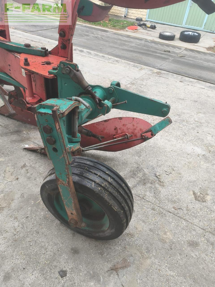 Kverneland LD 100/300 - Plow: picture 4 Kverneland LD 100/300 - Plow: picture 4