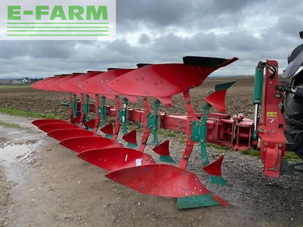 Kverneland lb 6 corps - Plow: picture 1 Kverneland lb 6 corps - Plow: picture 1