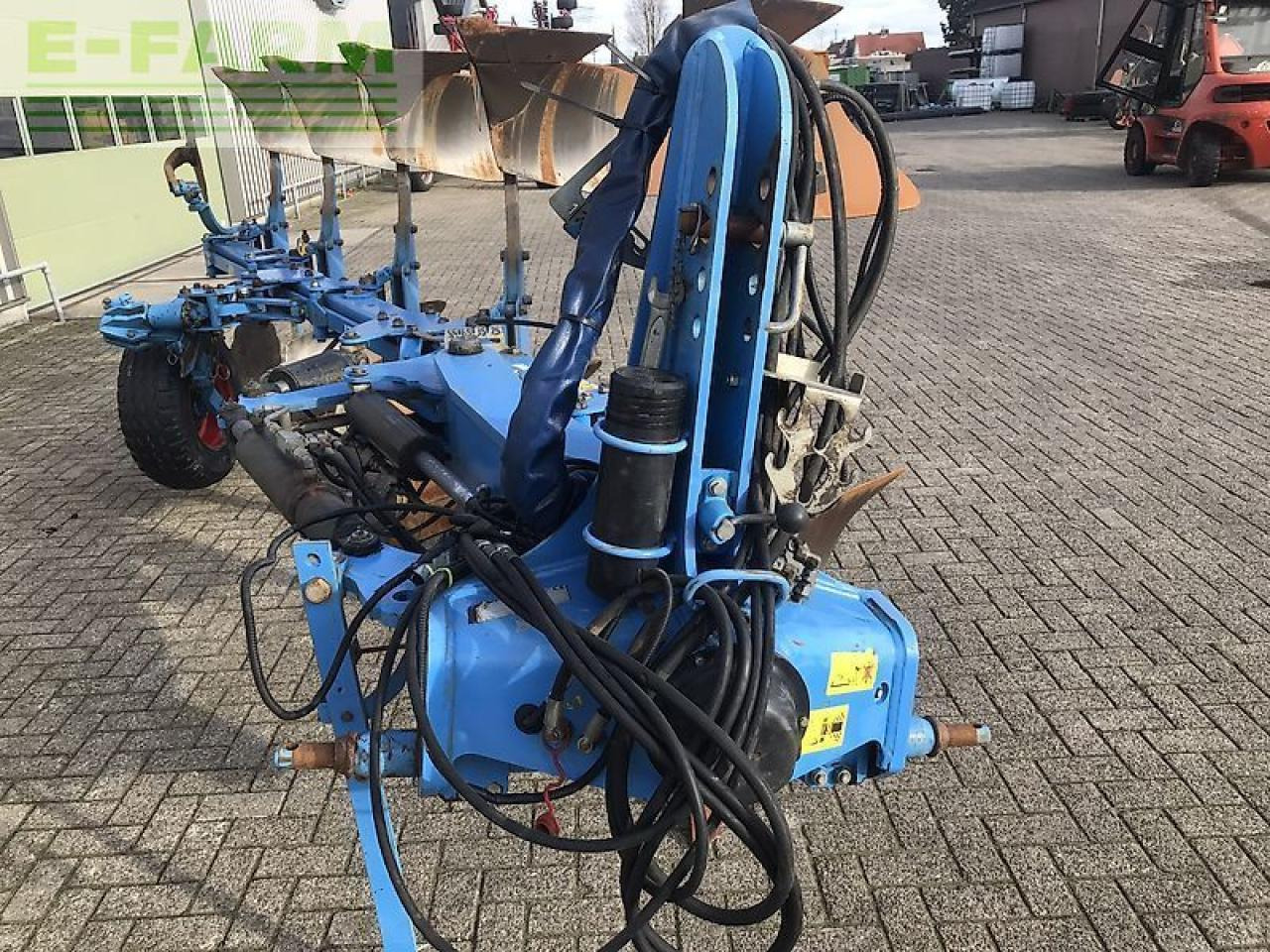 Lemken juwel 8 v 4+1 n100 on-land - Plow: picture 4 Lemken juwel 8 v 4+1 n100 on-land - Plow: picture 4