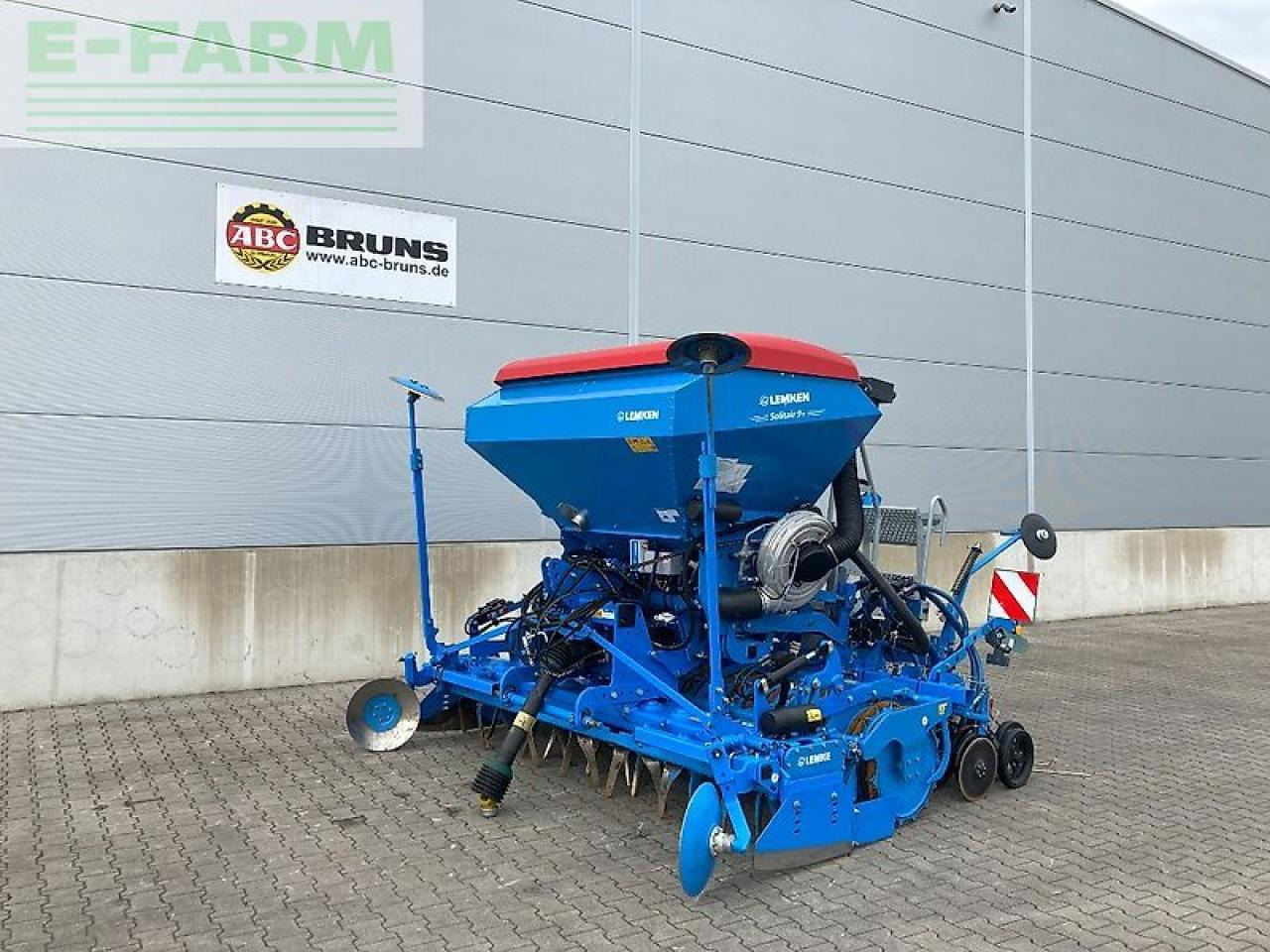 Lemken solitair 9+ / zirkon 12/300 - Soil tillage equipment: picture 1 Lemken solitair 9+ / zirkon 12/300 - Soil tillage equipment: picture 1