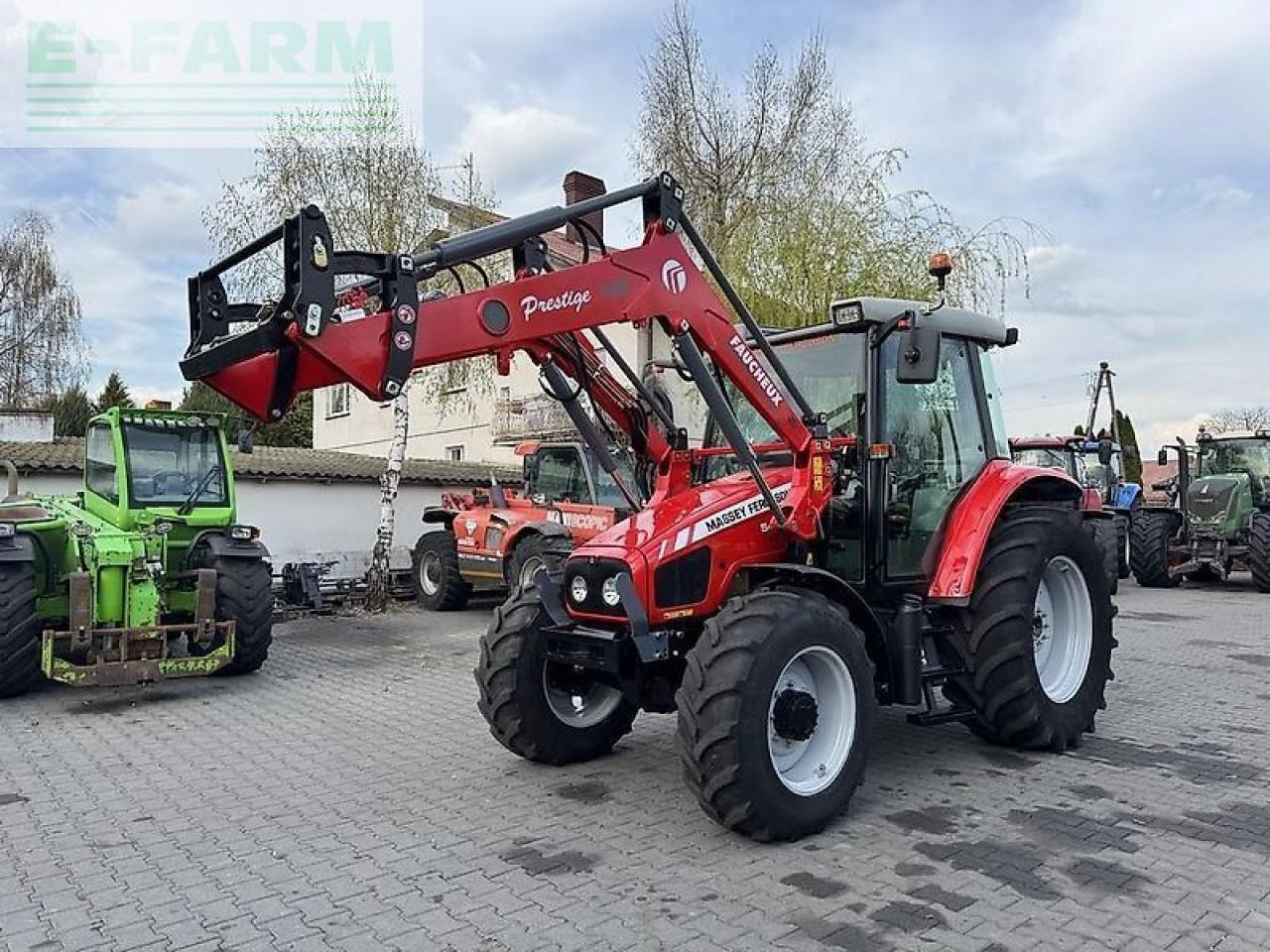 Massey Ferguson 5455 + faucheux prestige 120 - Farm tractor: picture 1 Massey Ferguson 5455 + faucheux prestige 120 - Farm tractor: picture 1