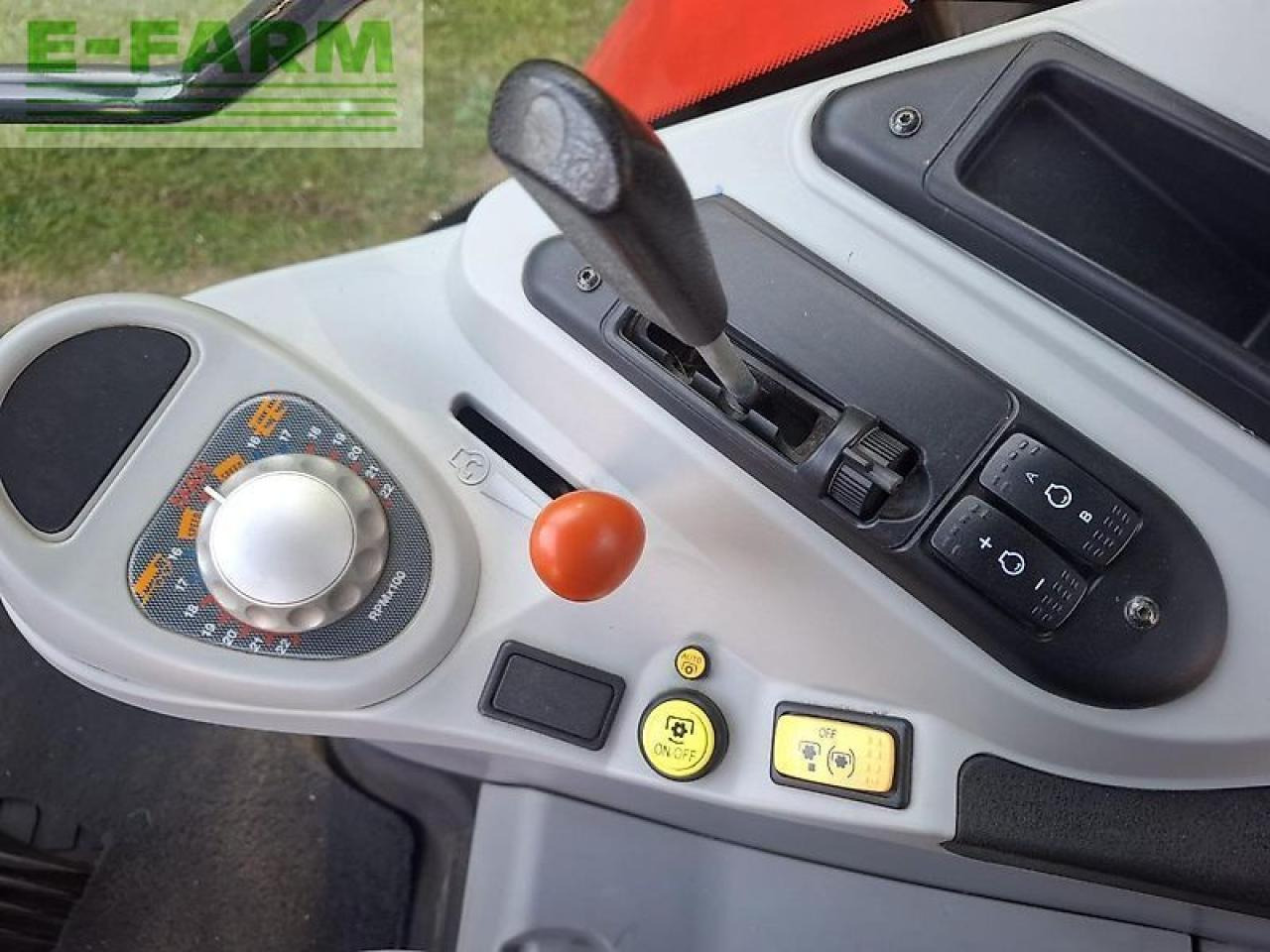 Farm tractor Massey Ferguson 6475: picture 12 Farm tractor Massey Ferguson 6475: picture 12