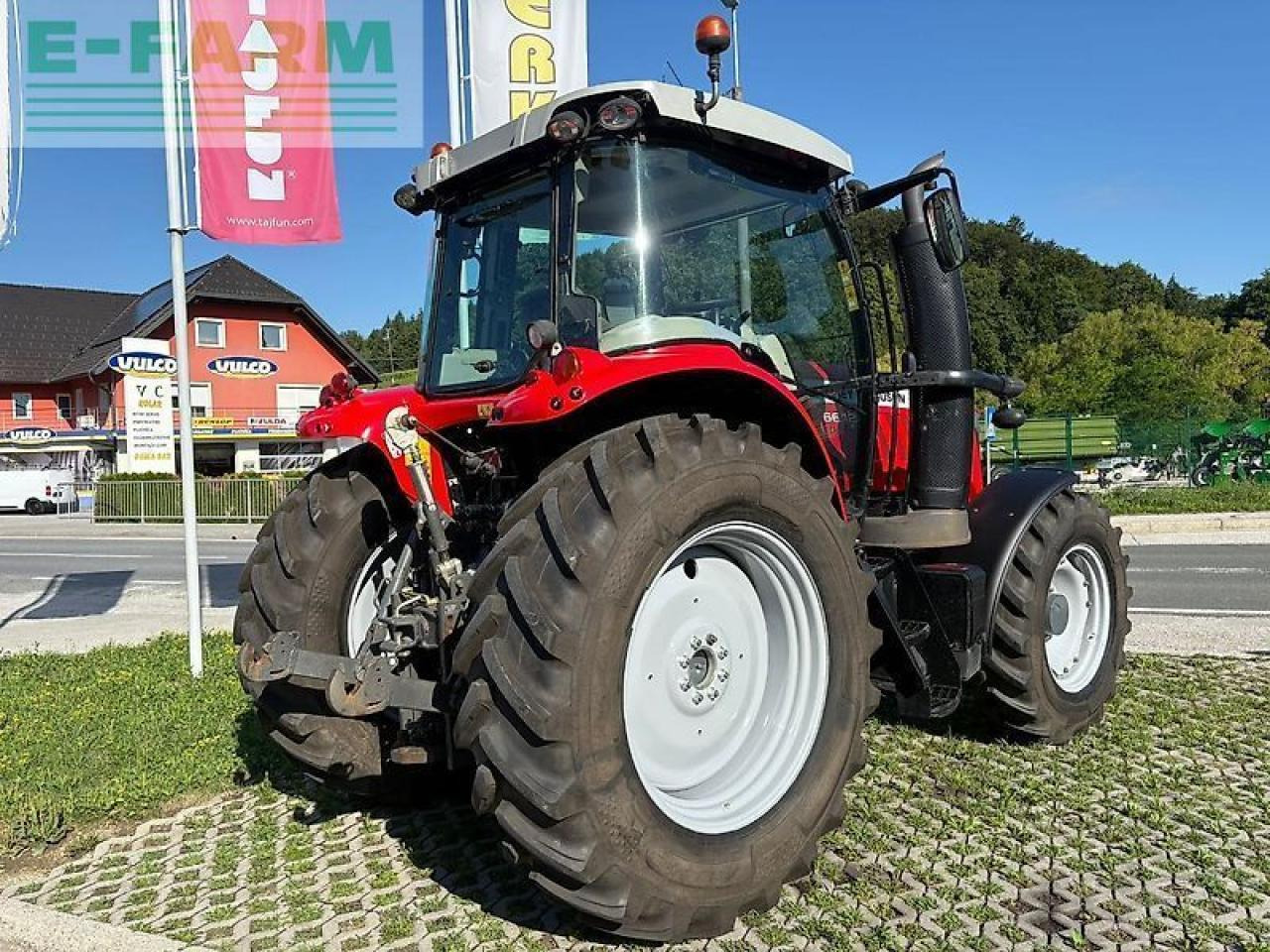 Massey Ferguson 6612 dyna4 - Farm tractor: picture 5 Massey Ferguson 6612 dyna4 - Farm tractor: picture 5