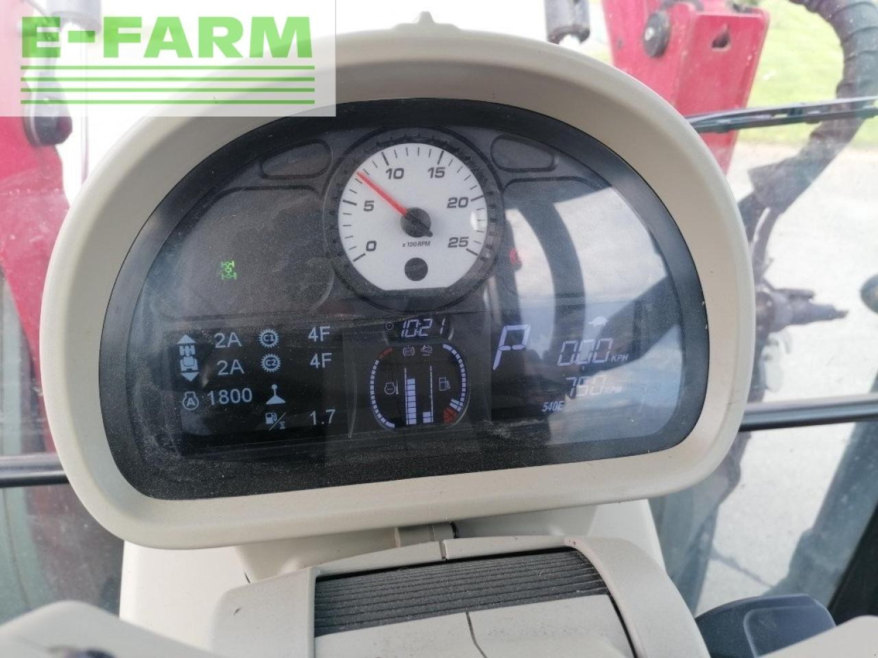 Massey Ferguson 6713 s - Farm tractor: picture 3 Massey Ferguson 6713 s - Farm tractor: picture 3