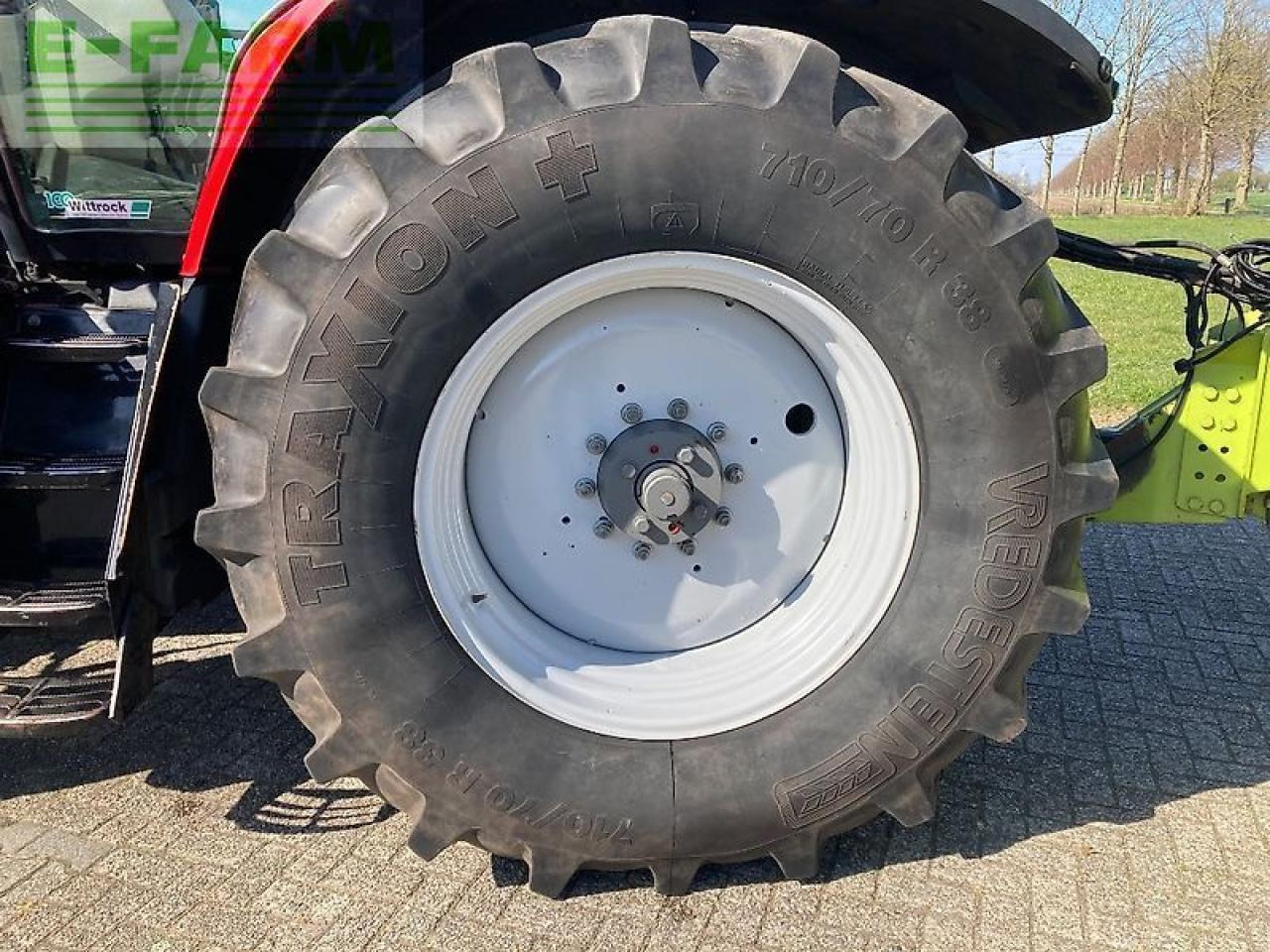 Massey Ferguson 7624 - Farm tractor: picture 4 Massey Ferguson 7624 - Farm tractor: picture 4