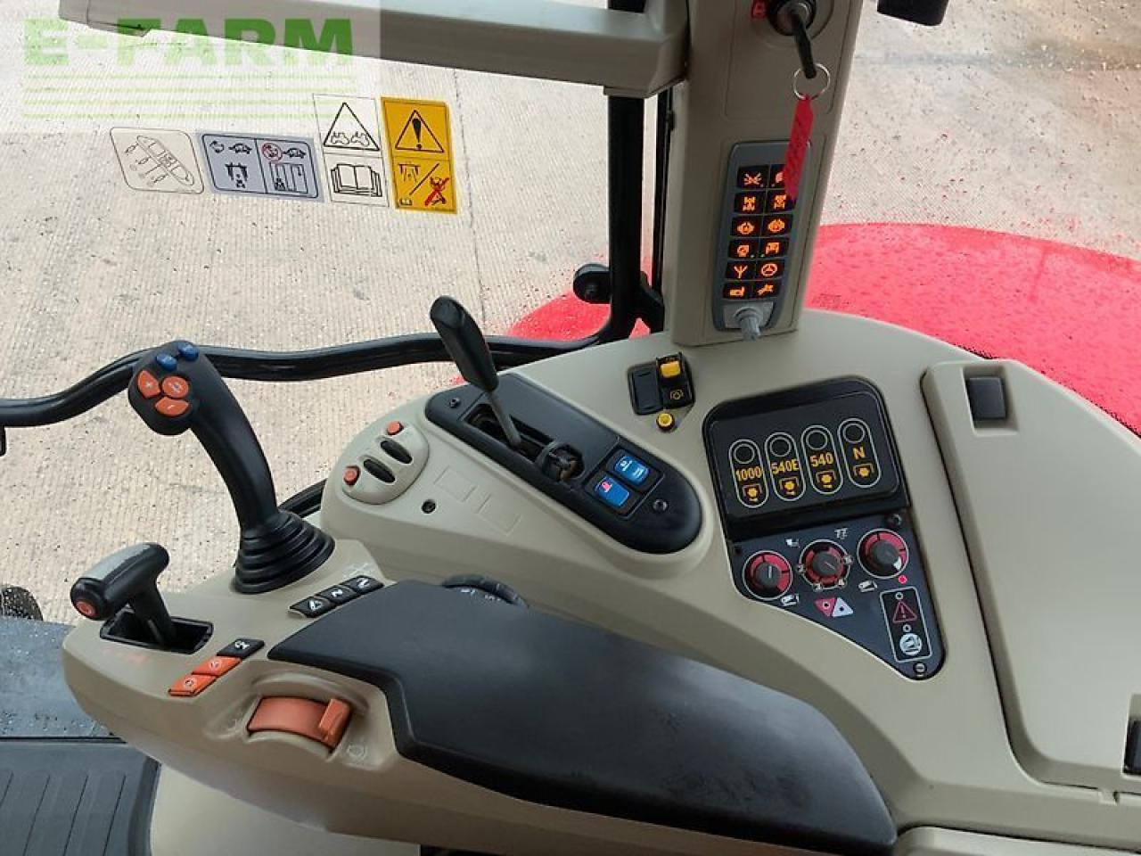 Farm tractor Massey Ferguson 7624 dyna vt tractor (st25259): picture 19 Farm tractor Massey Ferguson 7624 dyna vt tractor (st25259): picture 19