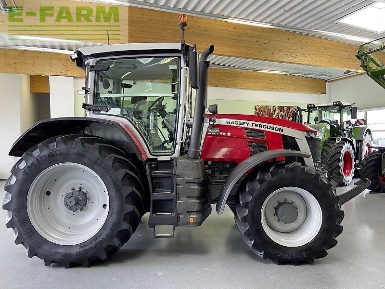 Massey Ferguson 8s.225 dyna e-power - Farm tractor: picture 2 Massey Ferguson 8s.225 dyna e-power - Farm tractor: picture 2