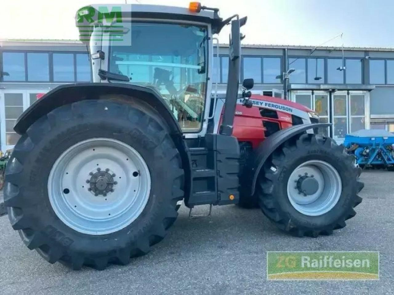 Massey Ferguson 8s305 exclusiv Exclusive - Farm tractor: picture 2 Massey Ferguson 8s305 exclusiv Exclusive - Farm tractor: picture 2