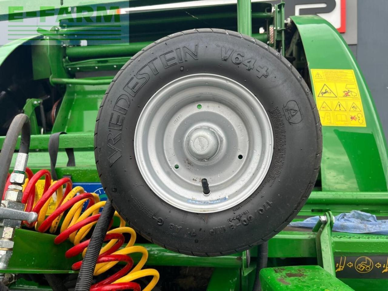 Square baler Mc Hale f5600: picture 10 Square baler Mc Hale f5600: picture 10