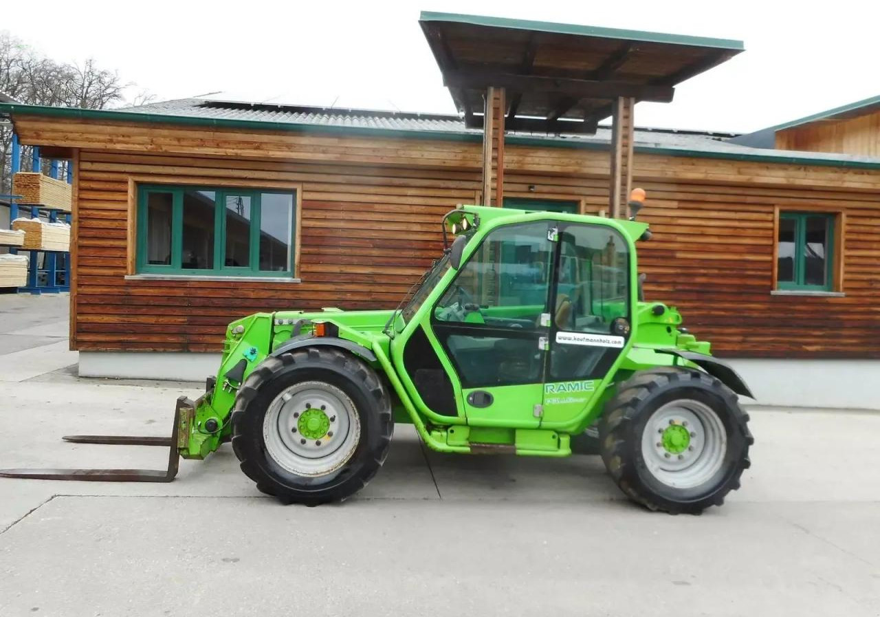 Merlo p32.6 plus ( 2,15 hoch 2,05 breit ) 40 km/h - Telescopic handler: picture 1 Merlo p32.6 plus ( 2,15 hoch 2,05 breit ) 40 km/h - Telescopic handler: picture 1