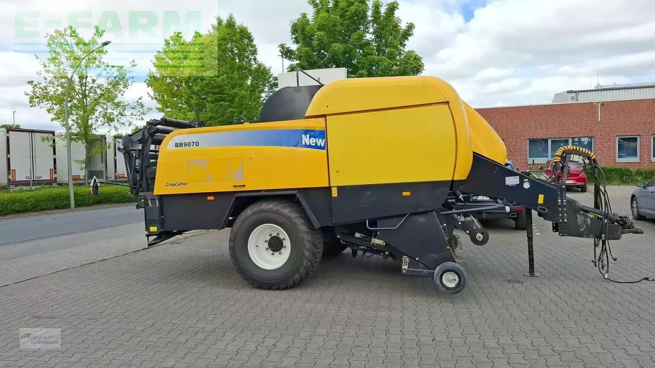 New Holland bb 9070 - Square baler: picture 5 New Holland bb 9070 - Square baler: picture 5