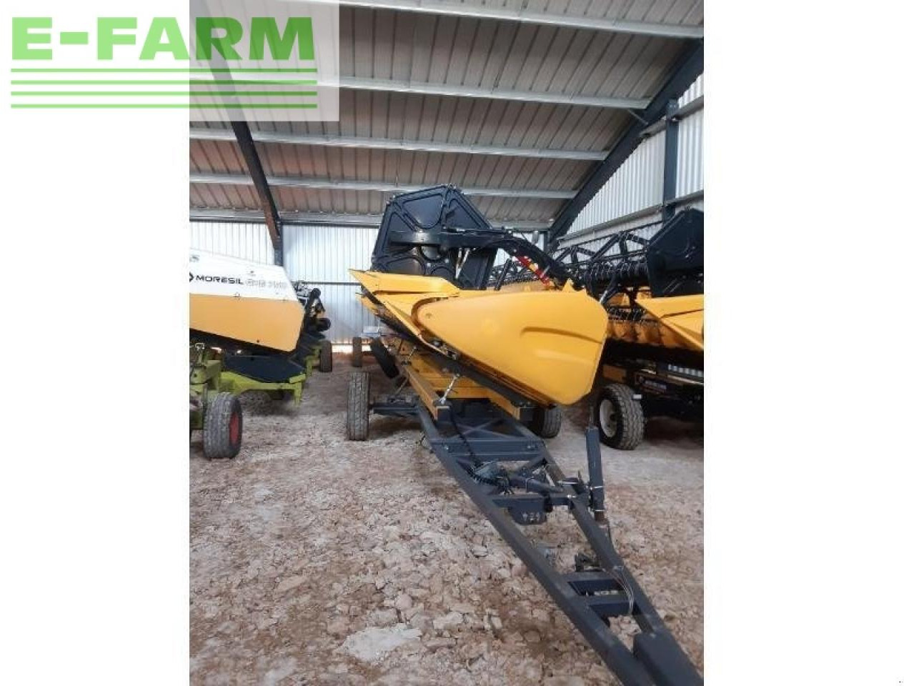 New Holland cpe1070 - Grain header: picture 2 New Holland cpe1070 - Grain header: picture 2