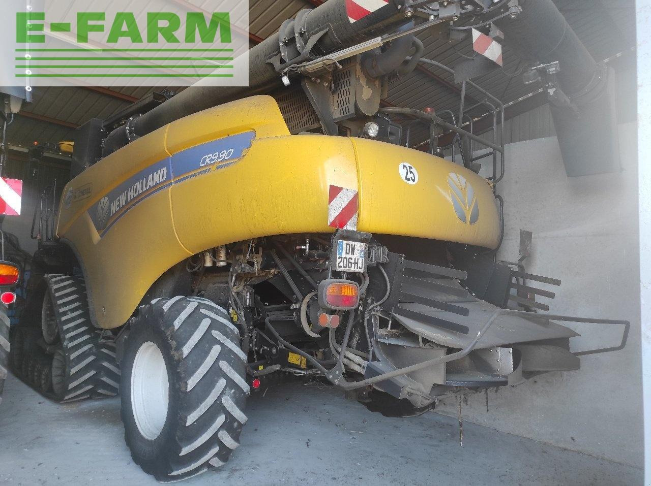 New Holland cr9.90 smart trax - Combine harvester: picture 1 New Holland cr9.90 smart trax - Combine harvester: picture 1