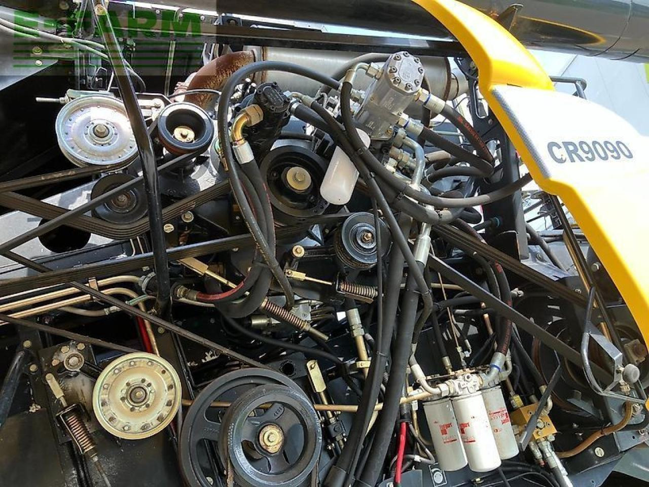 Combine harvester New Holland cr9090: picture 20