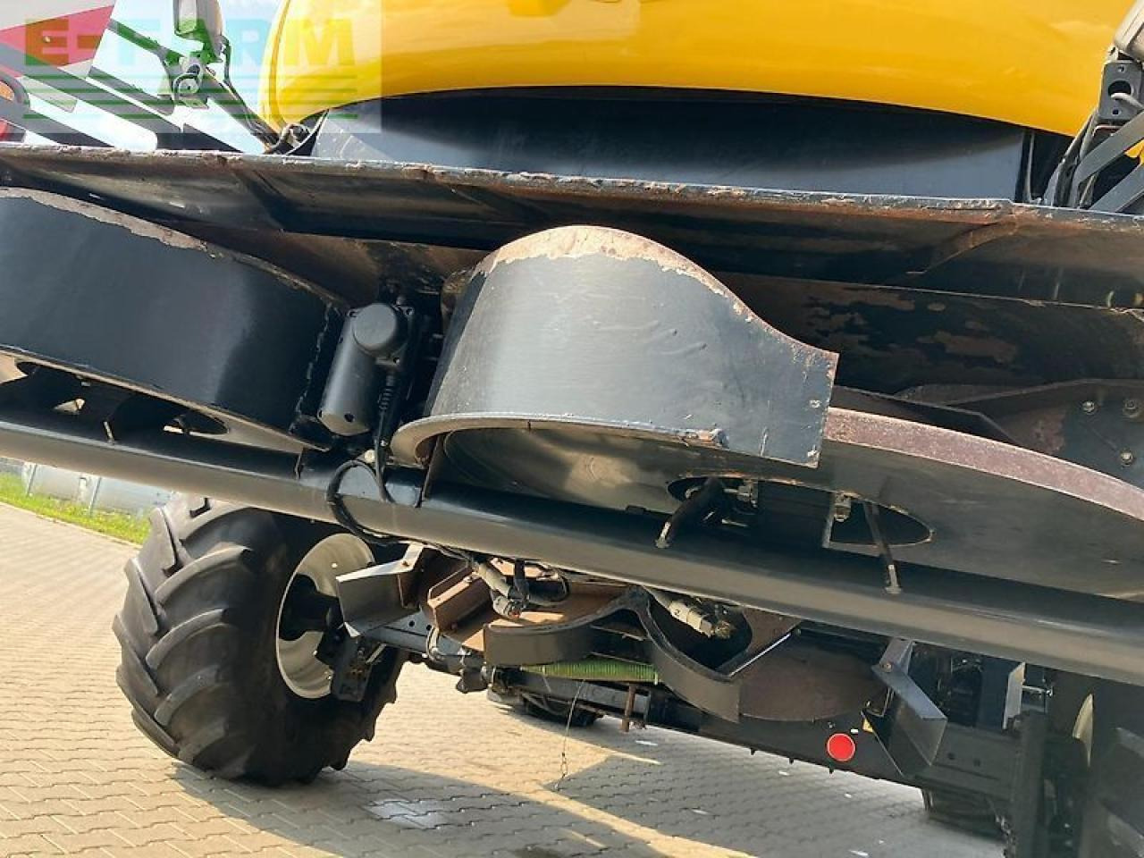 Combine harvester New Holland cr9090: picture 18