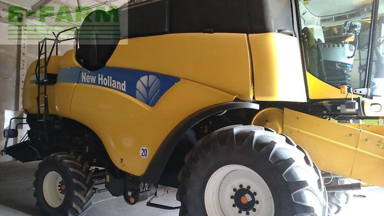 New Holland cx 8060 - Combine harvester: picture 1 New Holland cx 8060 - Combine harvester: picture 1