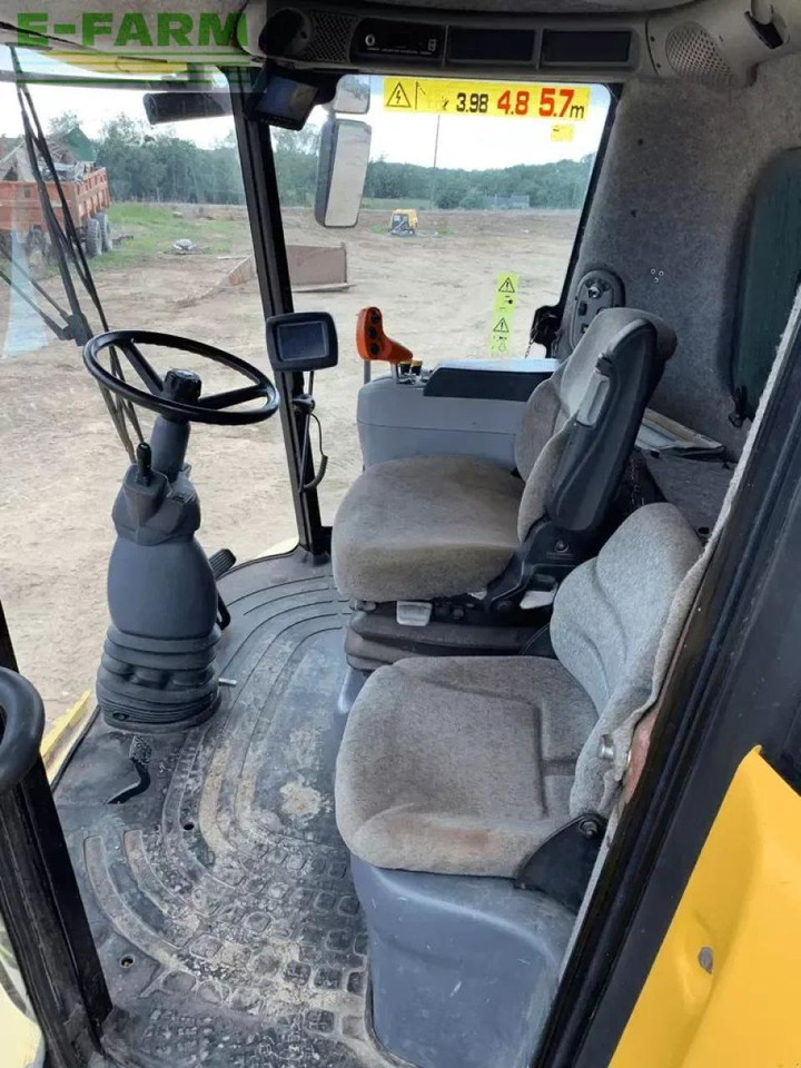 New Holland cx 880 hd - Combine harvester: picture 5 New Holland cx 880 hd - Combine harvester: picture 5