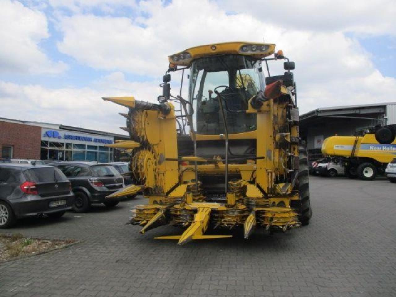 New Holland fr 9050 - Forage harvester: picture 3 New Holland fr 9050 - Forage harvester: picture 3