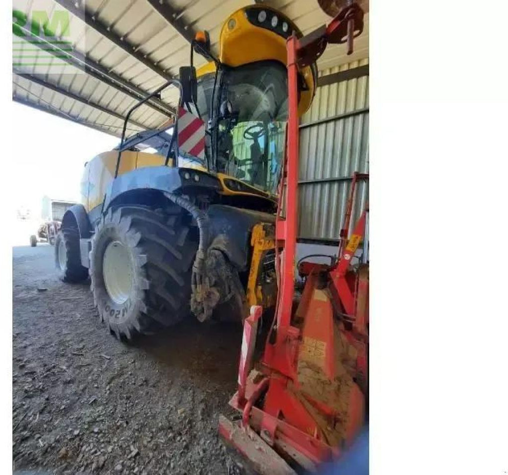 New Holland fr480 - Forage harvester: picture 1 New Holland fr480 - Forage harvester: picture 1
