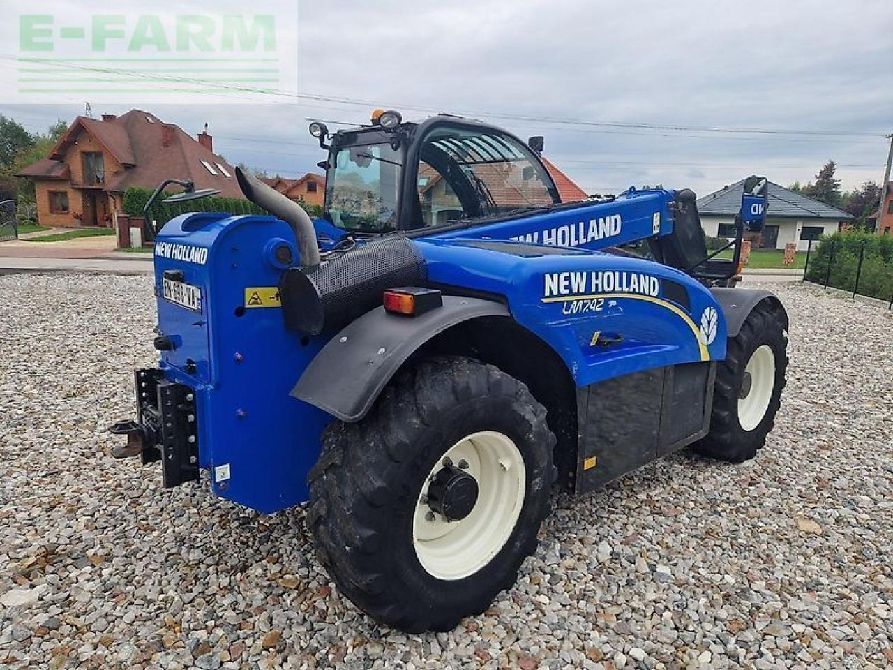 New Holland lm 7.42 - Wheel loader: picture 3 New Holland lm 7.42 - Wheel loader: picture 3
