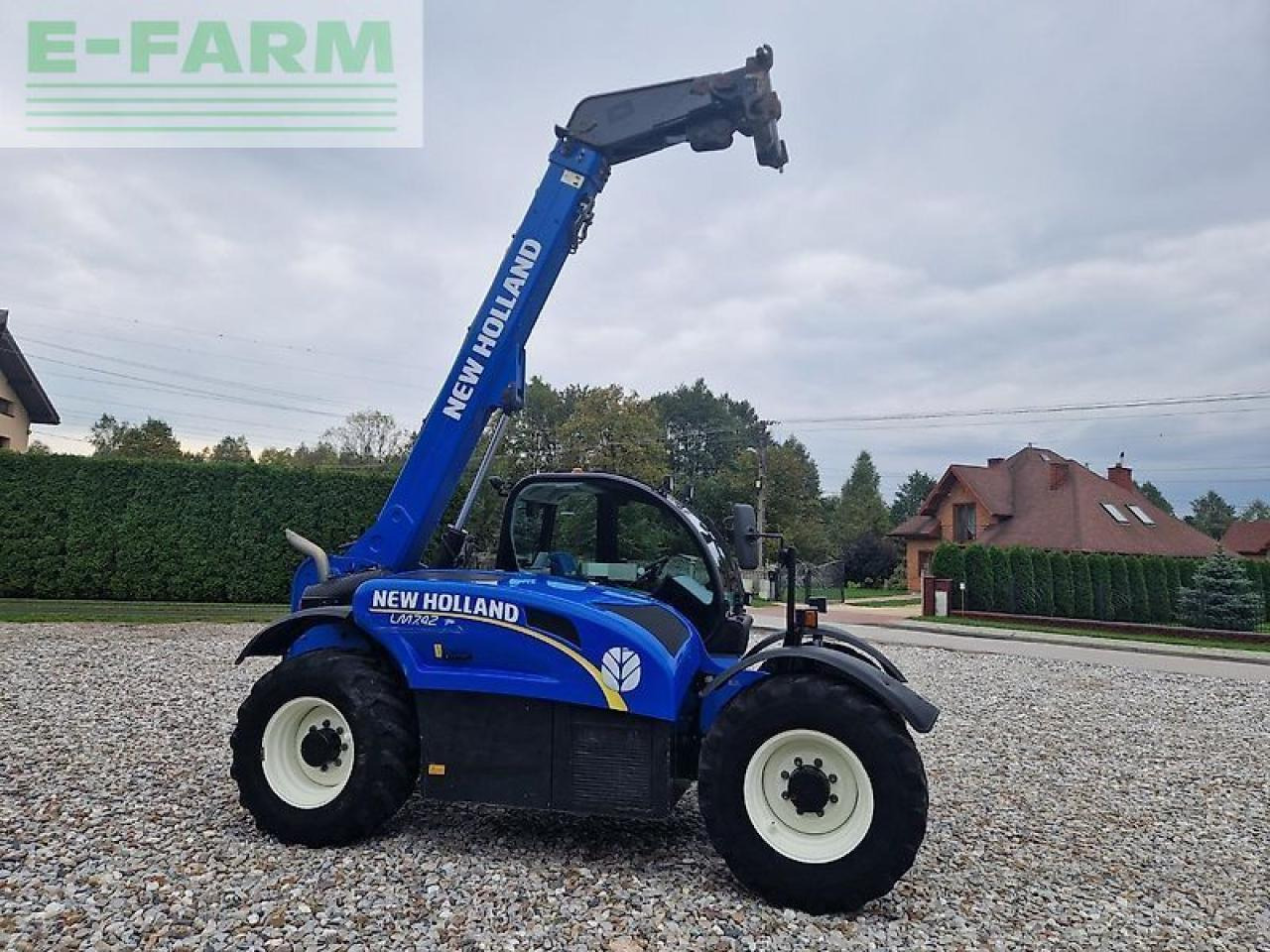 New Holland lm 7.42 - Wheel loader: picture 5 New Holland lm 7.42 - Wheel loader: picture 5
