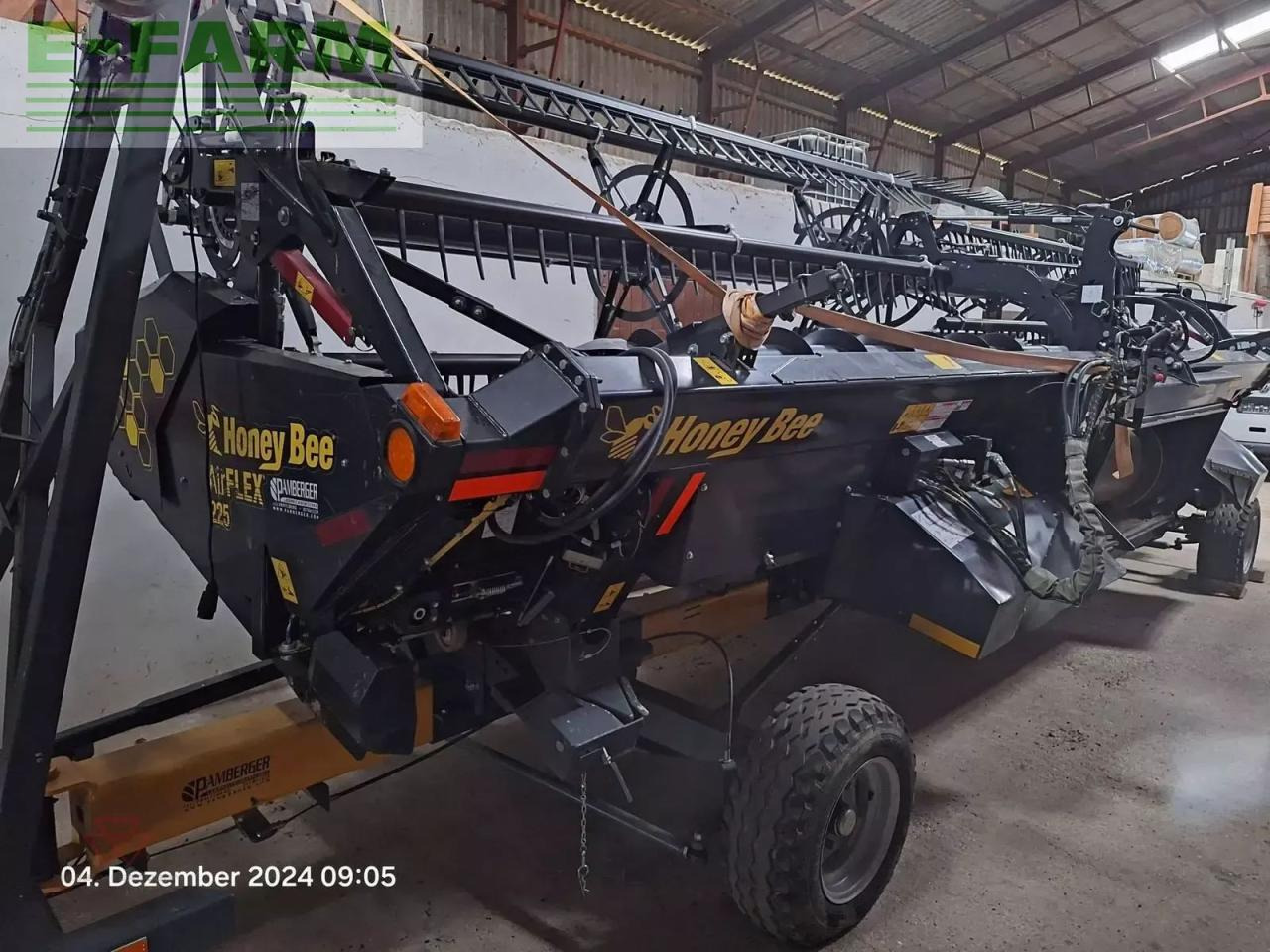 New Holland new holland cr9080 - Combine harvester: picture 5 New Holland new holland cr9080 - Combine harvester: picture 5