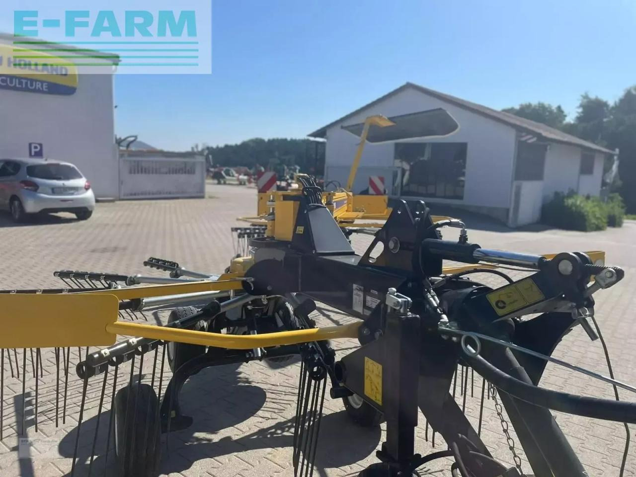 New Holland prorotor l640t - Tedder/ Rake: picture 4 New Holland prorotor l640t - Tedder/ Rake: picture 4