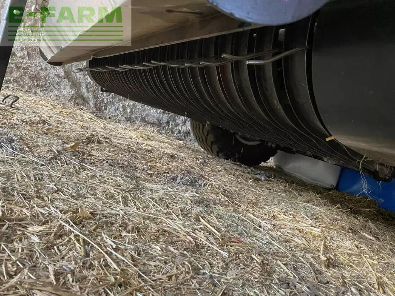 New Holland roll baler 125 contacter 06 16 98 03 29 - Square baler: picture 5 New Holland roll baler 125 contacter 06 16 98 03 29 - Square baler: picture 5