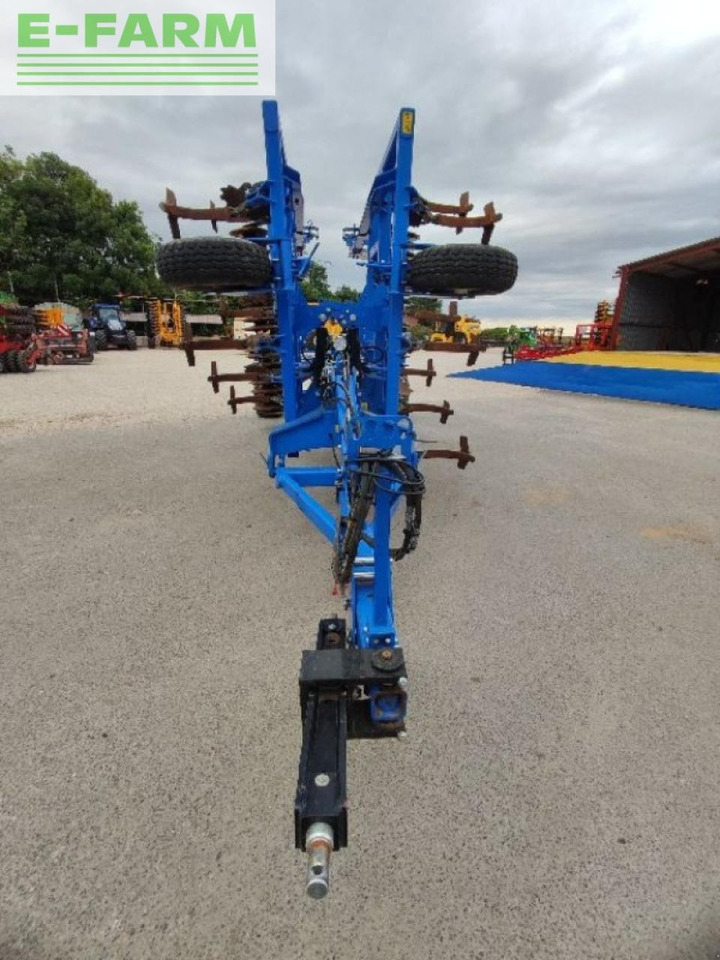 New Holland st c 500 t - Cultivator: picture 5 New Holland st c 500 t - Cultivator: picture 5