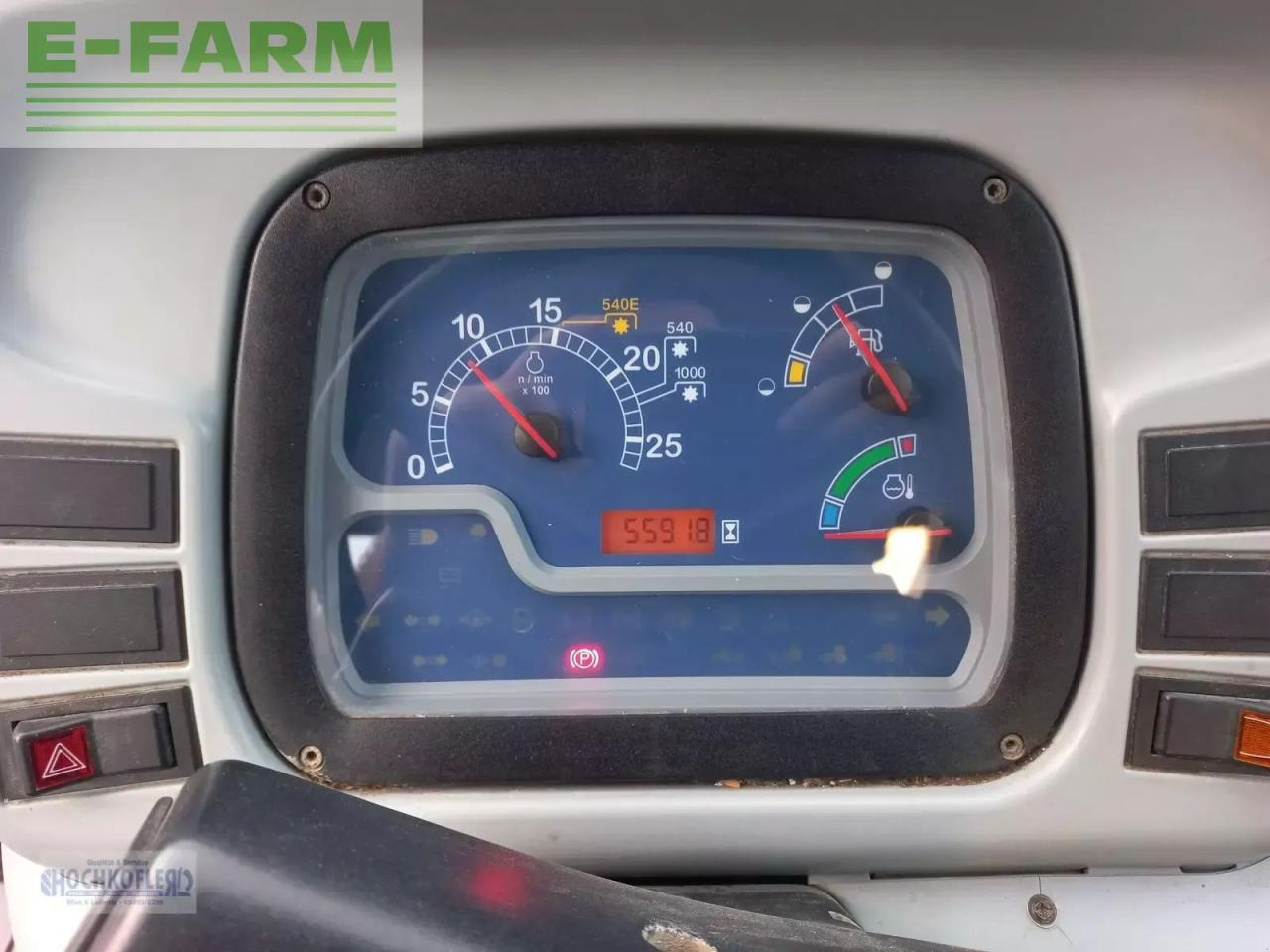 New Holland t4020 deluxe Deluxe - Farm tractor: picture 5 New Holland t4020 deluxe Deluxe - Farm tractor: picture 5