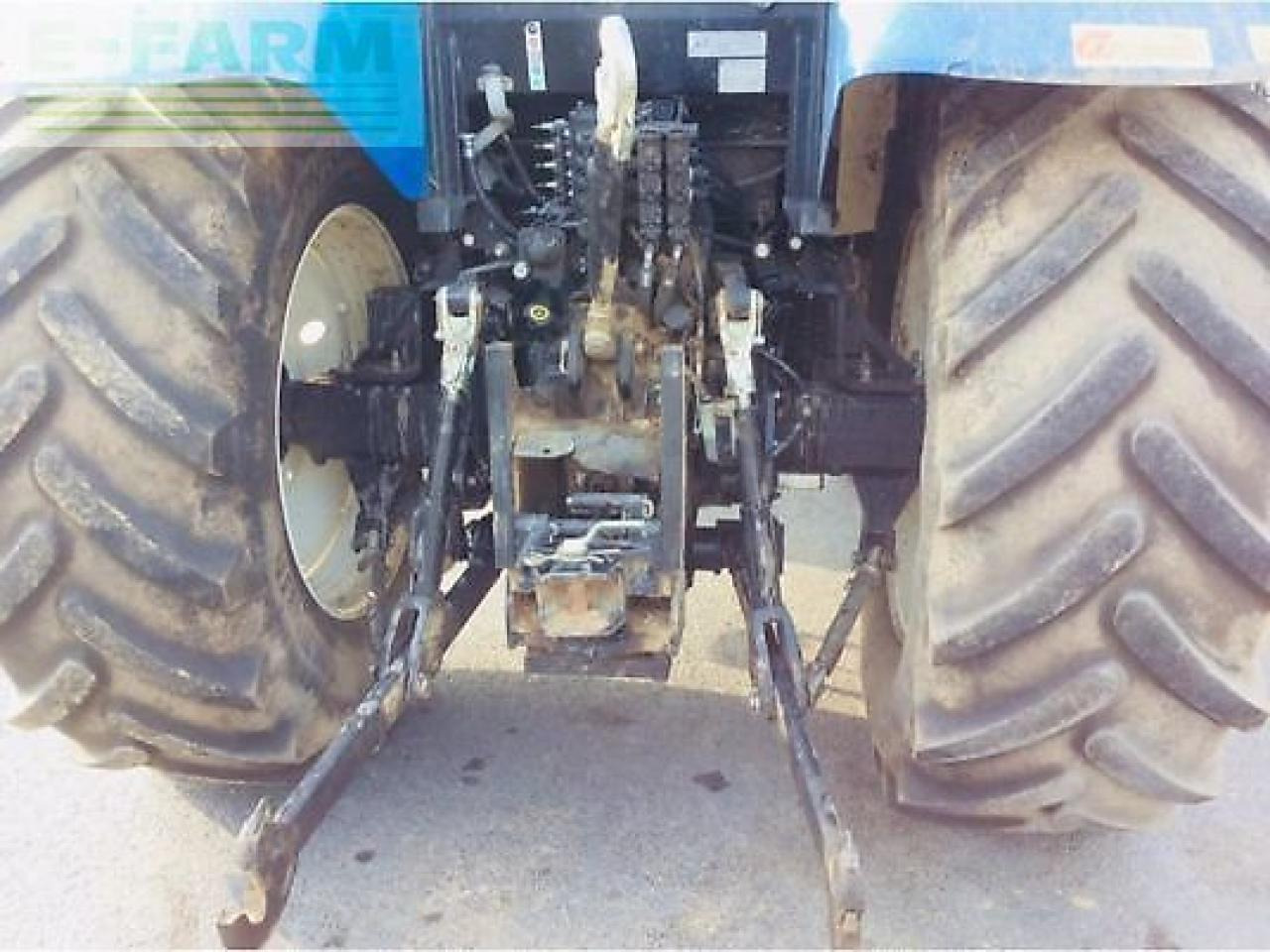 New Holland t7.185 - Farm tractor: picture 5 New Holland t7.185 - Farm tractor: picture 5