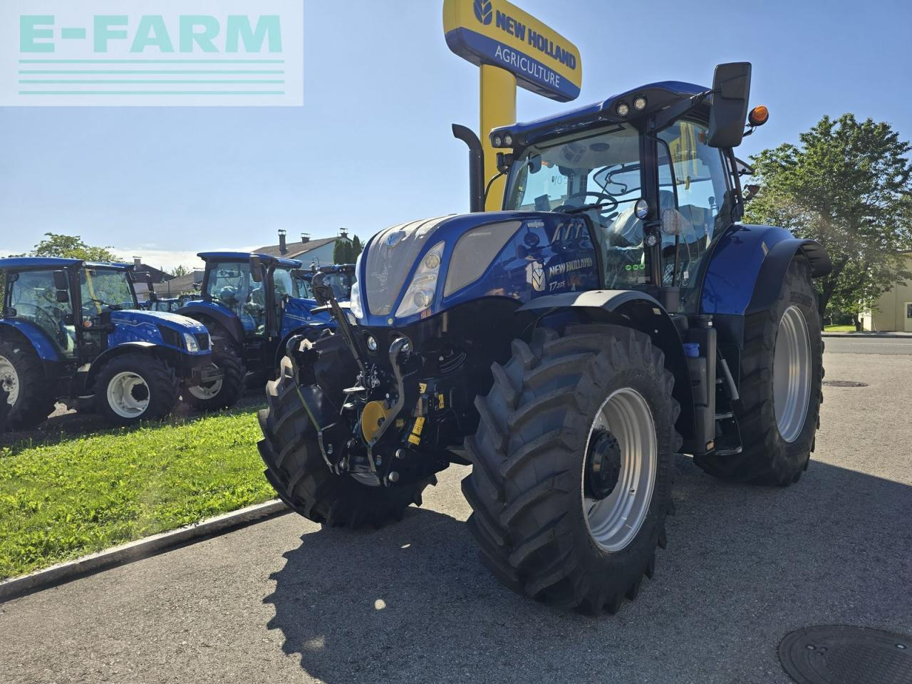 New Holland t7.225 auto command sidewinder ii (stage v) - Farm tractor: picture 1 New Holland t7.225 auto command sidewinder ii (stage v) - Farm tractor: picture 1