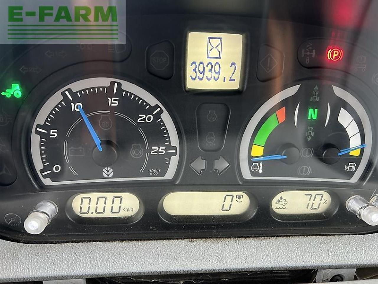 New Holland t7.230 - Farm tractor: picture 4 New Holland t7.230 - Farm tractor: picture 4