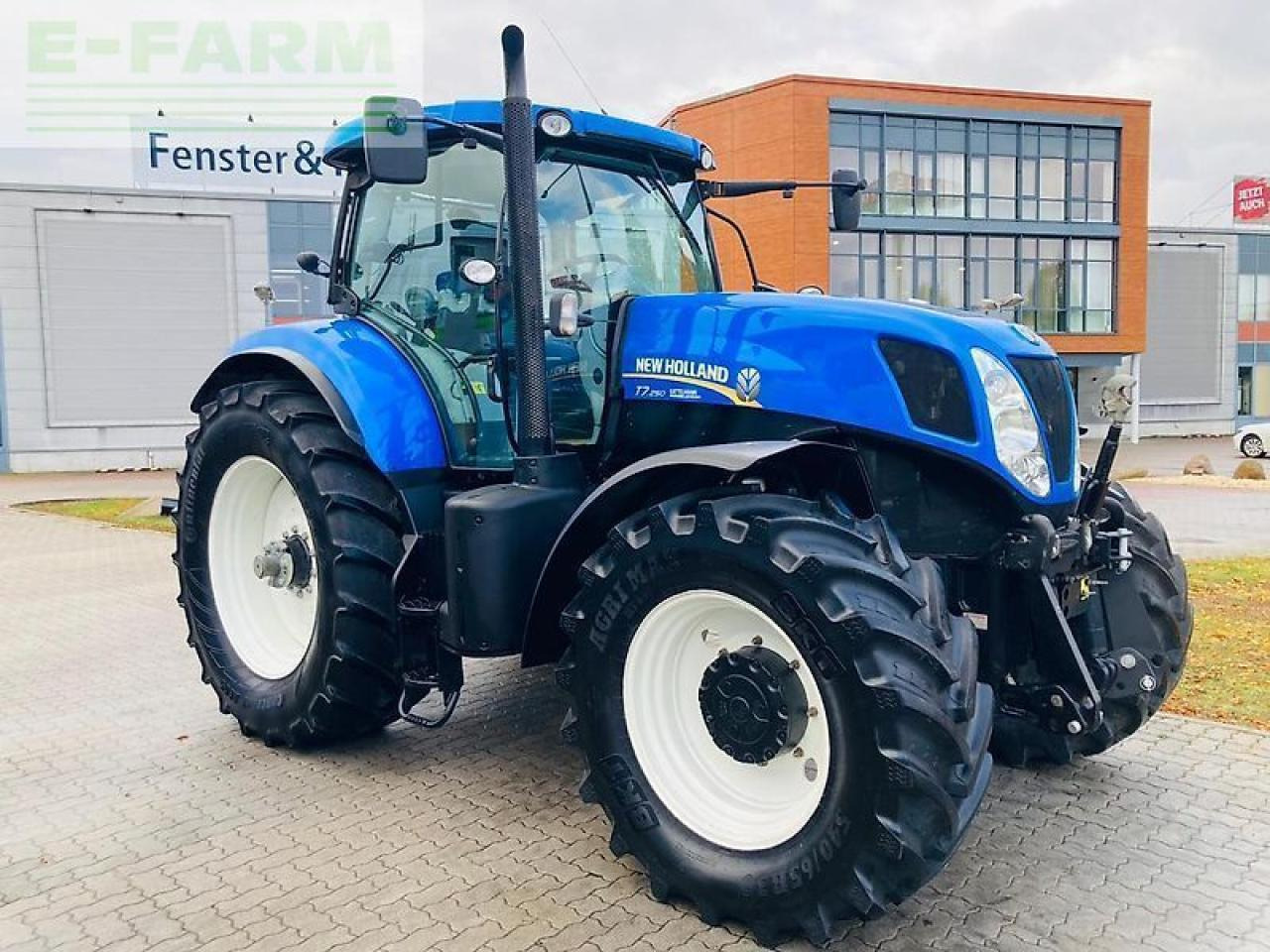New Holland t7.250 power command mit rtk - Farm tractor: picture 3 New Holland t7.250 power command mit rtk - Farm tractor: picture 3