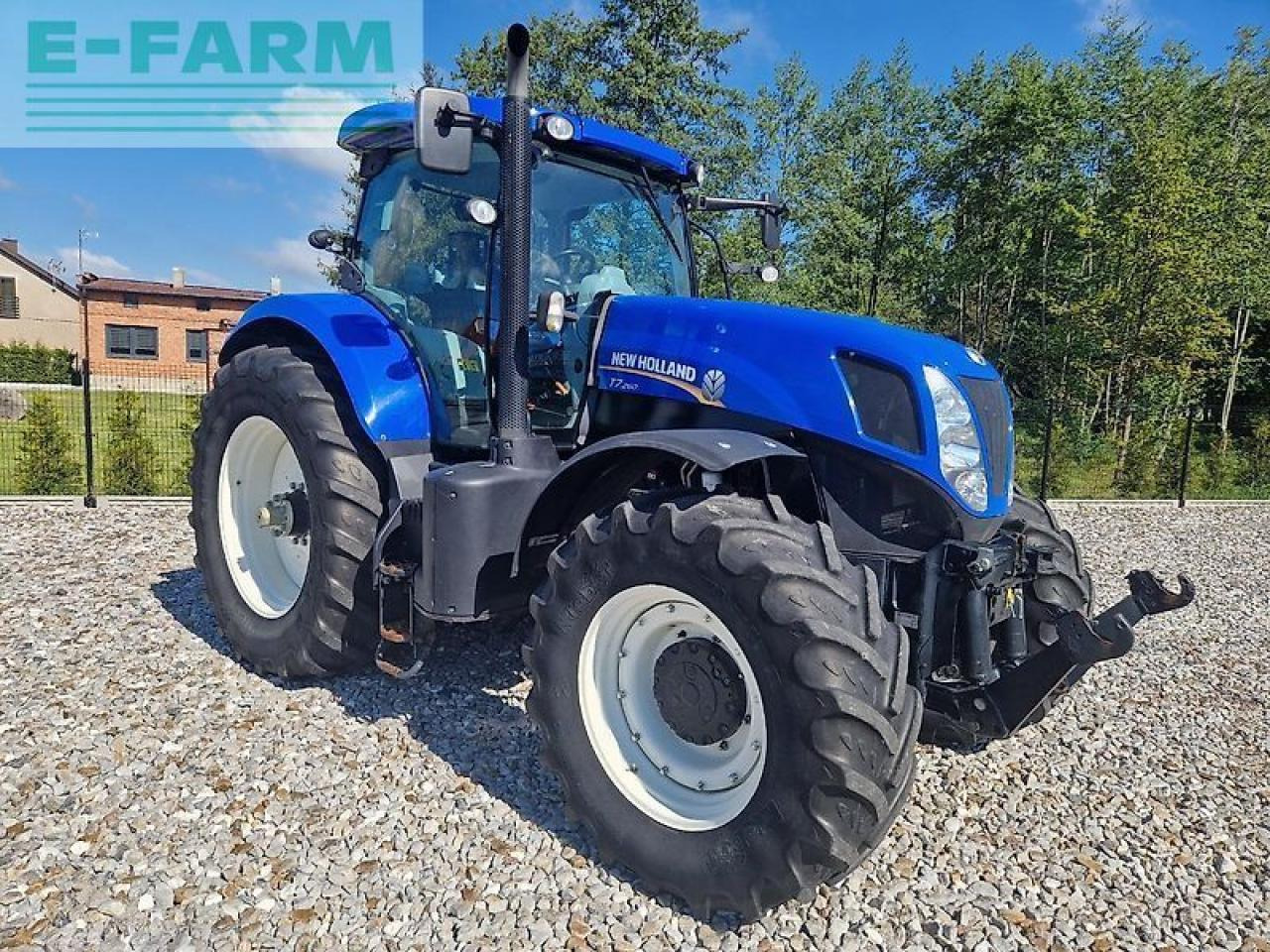 Farm tractor New Holland t7.260: picture 30