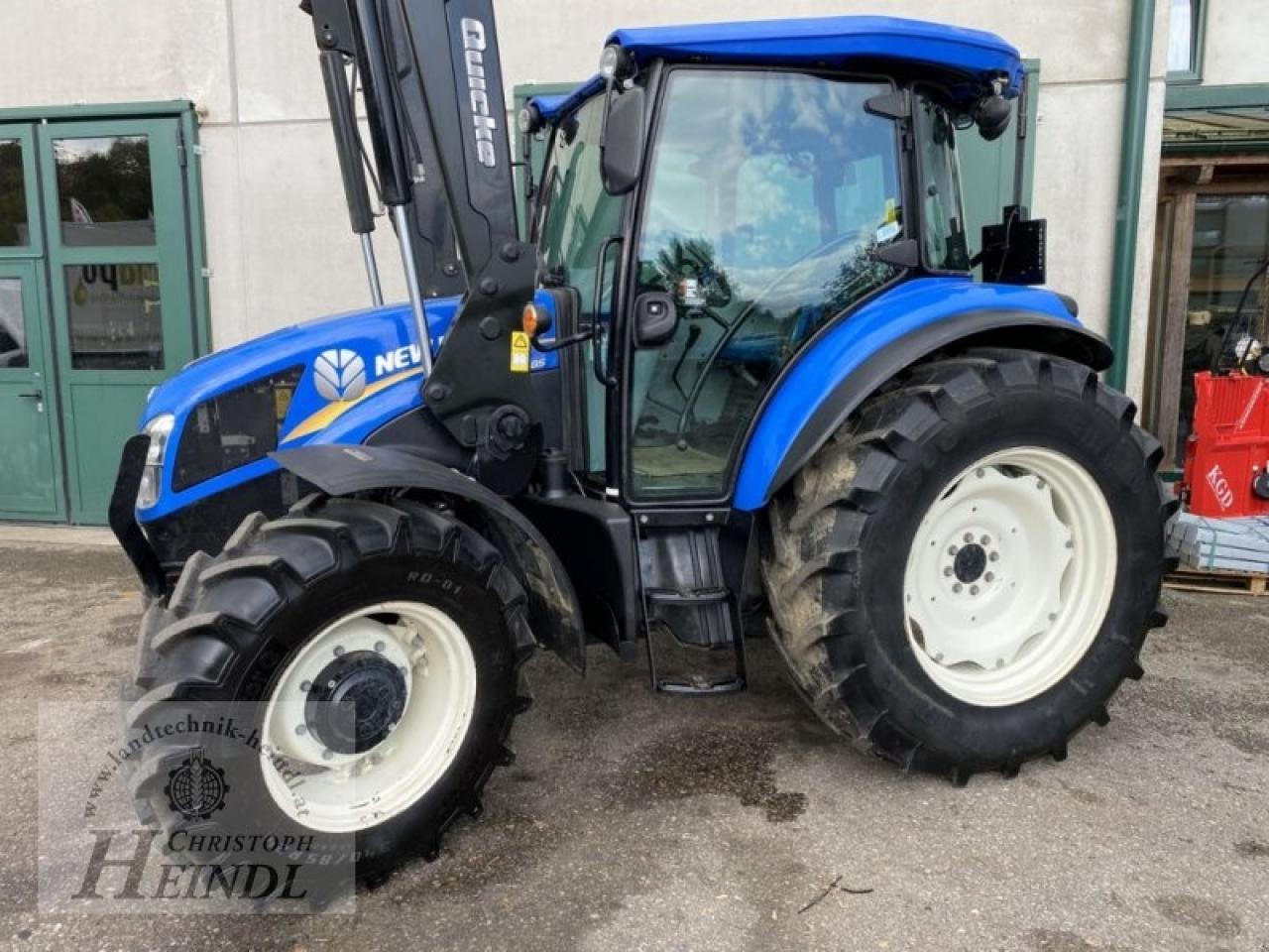 New Holland td5.85 - Farm tractor: picture 4 New Holland td5.85 - Farm tractor: picture 4