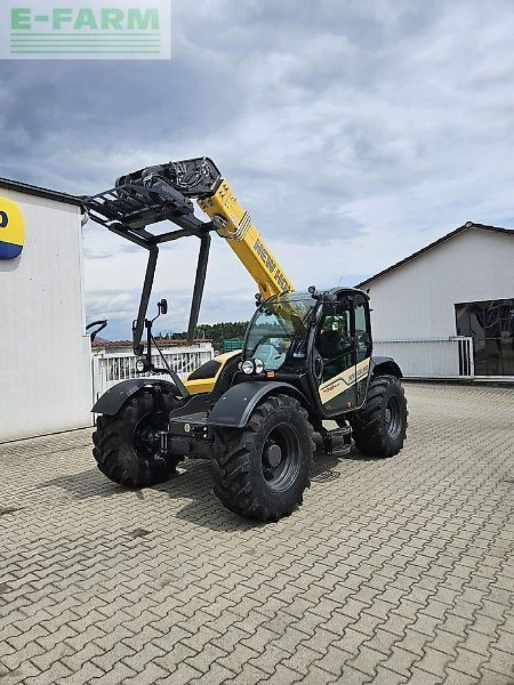 New Holland th 7.42 plus - Telescopic handler: picture 2 New Holland th 7.42 plus - Telescopic handler: picture 2