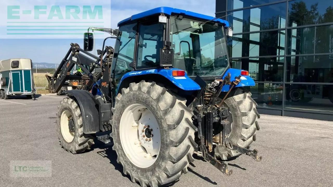 New Holland tl 80 a A - Farm tractor: picture 4 New Holland tl 80 a A - Farm tractor: picture 4