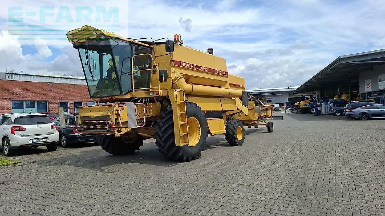 New Holland tx 34 / tx34 - Combine harvester: picture 2 New Holland tx 34 / tx34 - Combine harvester: picture 2