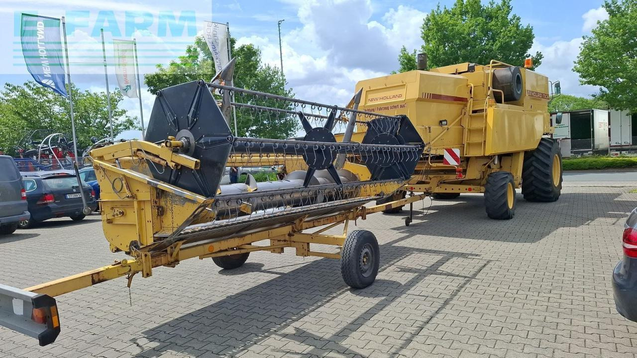 New Holland tx 34 / tx34 - Combine harvester: picture 4 New Holland tx 34 / tx34 - Combine harvester: picture 4