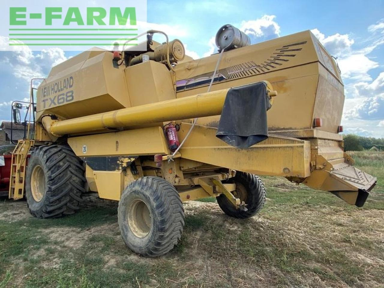 New Holland tx68 - Combine harvester: picture 3 New Holland tx68 - Combine harvester: picture 3