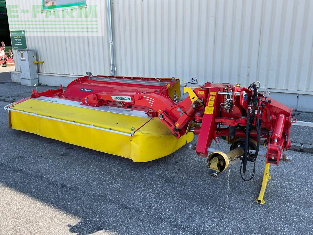 Pöttinger NOVACAT 302 ED - Mower: picture 1 Pöttinger NOVACAT 302 ED - Mower: picture 1